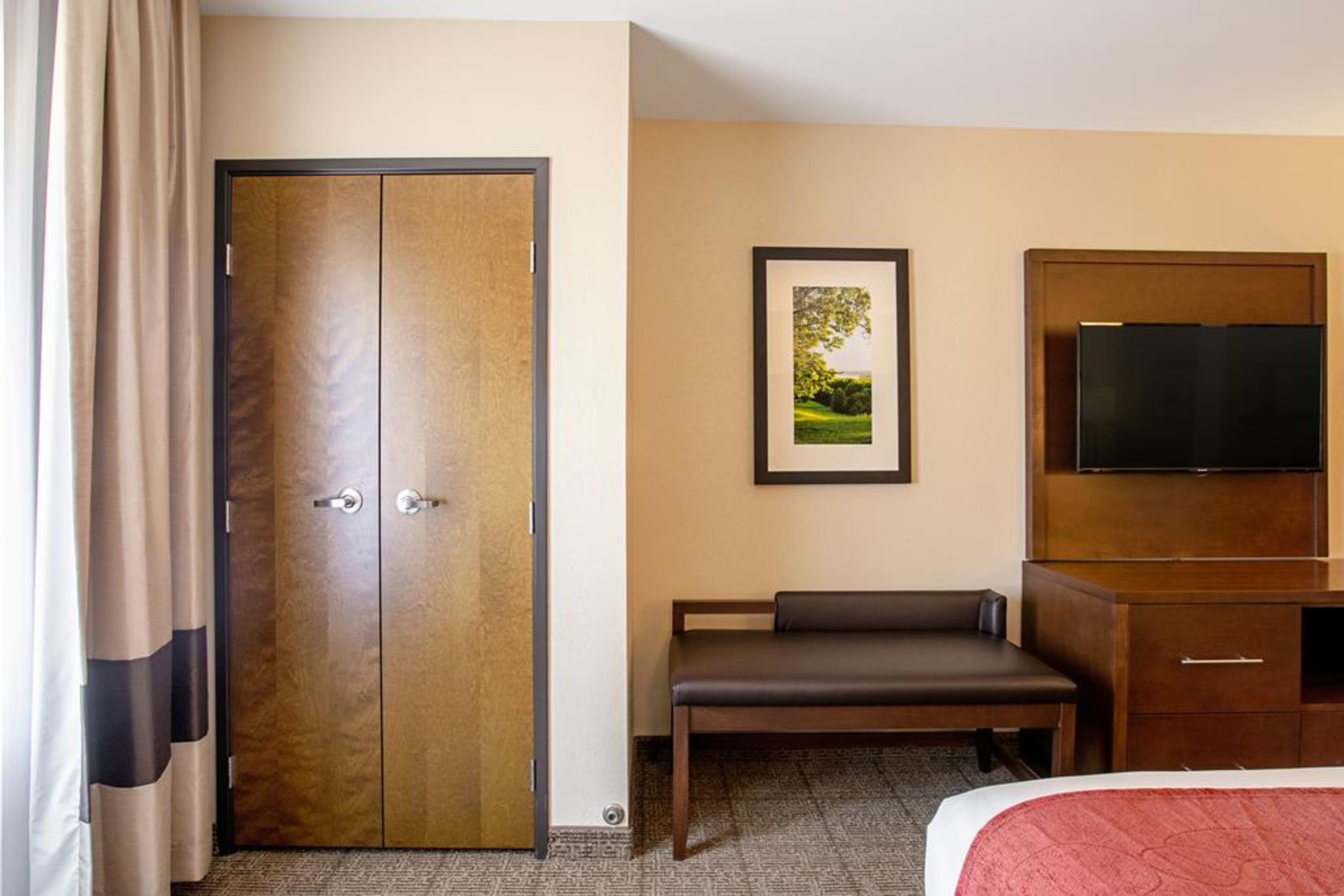 Comfort Suites Fishkill Near Interstate 84 מראה חיצוני תמונה