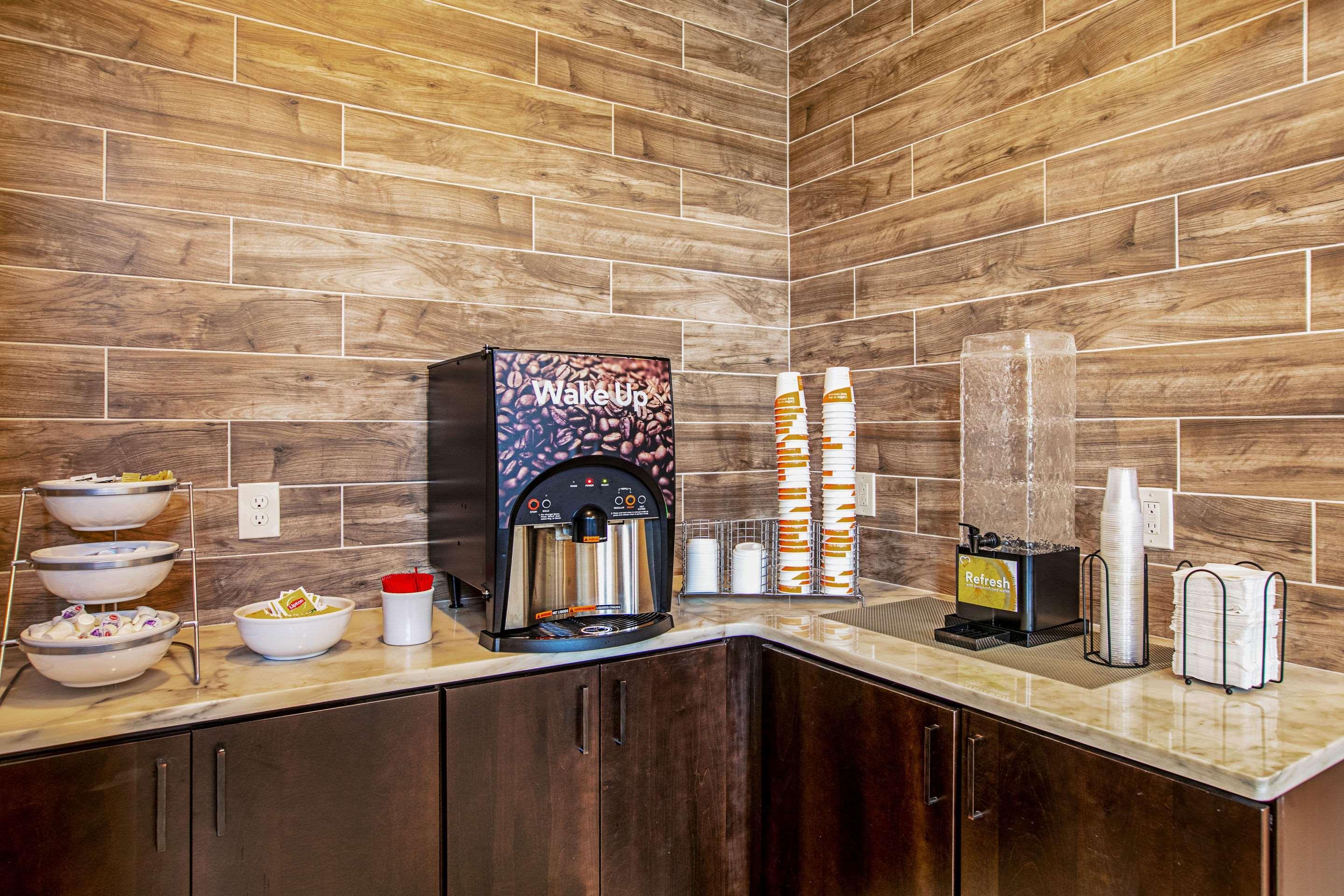 Comfort Suites Fishkill Near Interstate 84 מראה חיצוני תמונה